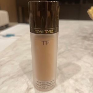 tom ford traceless soft matte foundation 1 fl oz 6.0 natural